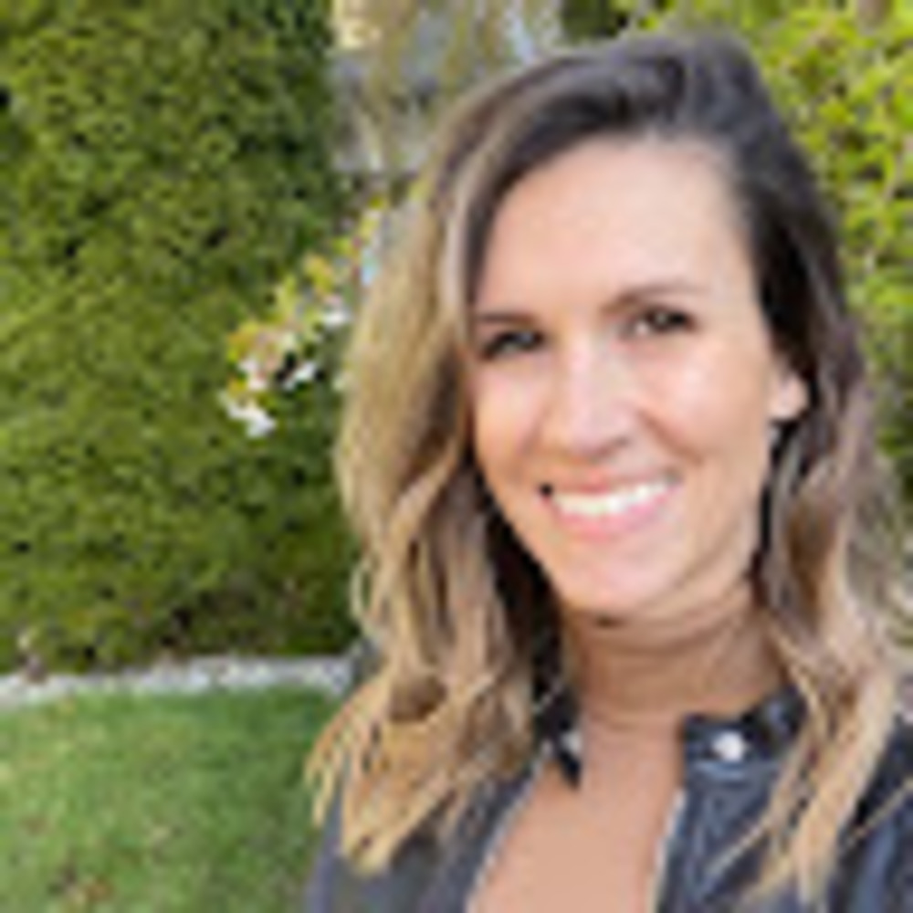 Meet your Posher, Angie